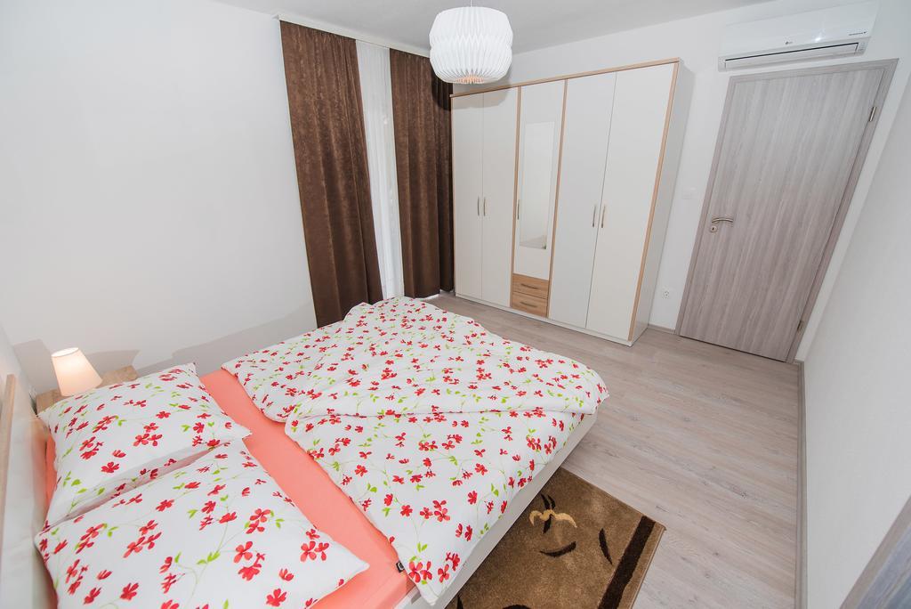 Apartment Grabovac Kaštela Værelse billede