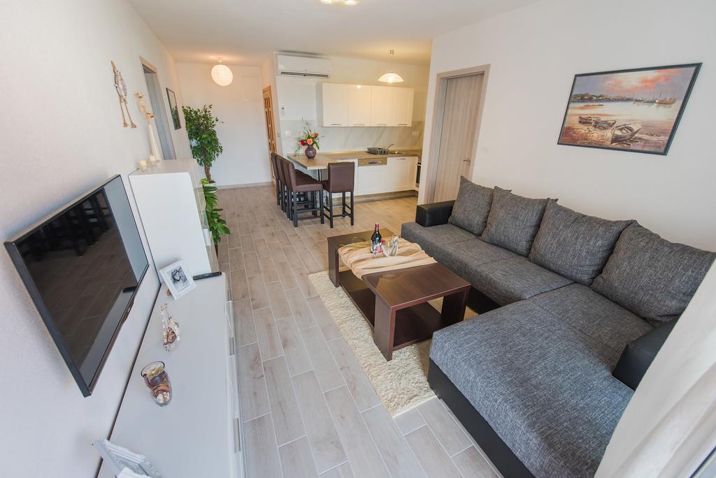 Apartment Grabovac Kaštela Værelse billede