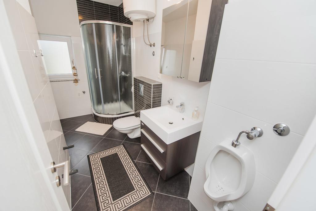 Apartment Grabovac Kaštela Værelse billede